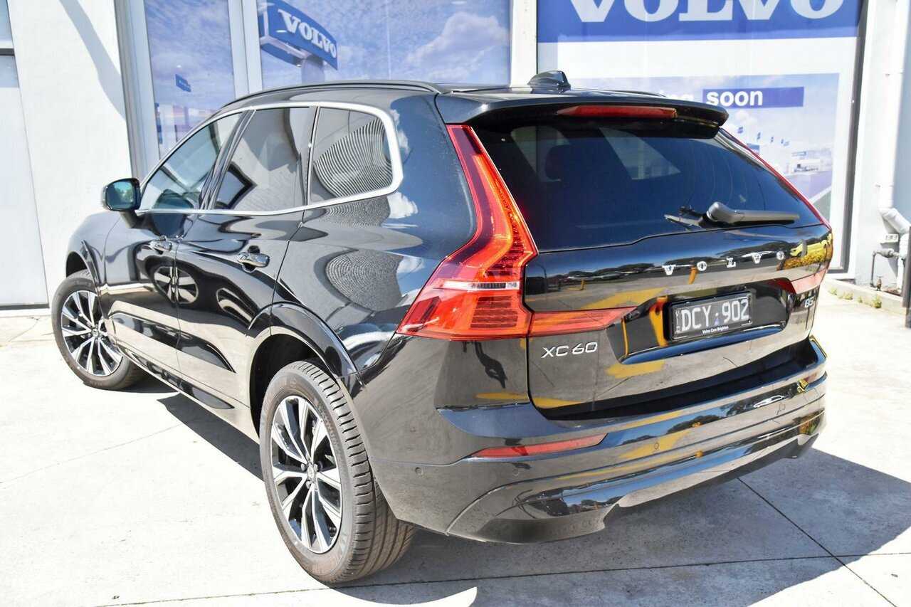 Volvo  XC60 Plus, B5 Mild Hybrid, Petrol