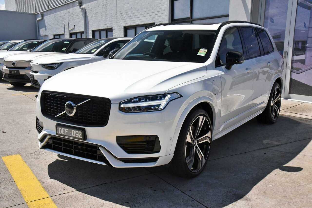 Volvo  XC90 Recharge Ultimate, T8 AWD Plug-in hybrid, Electric/Petrol, Dark, 7 Seats