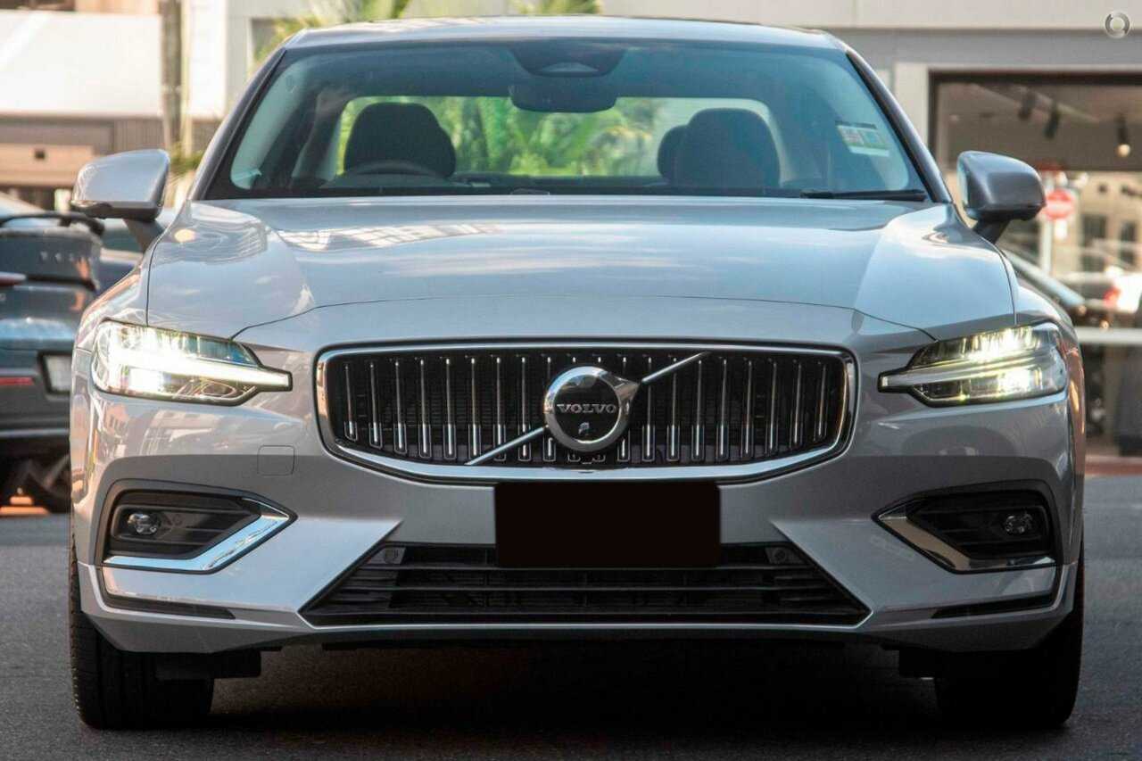 Volvo  S60 Ultra, B5 AWD Mild hybrid, Petrol, Bright