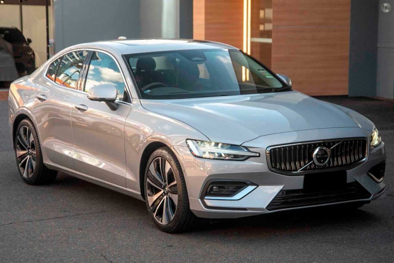 Volvo  S60 Ultra, B5 AWD Mild hybrid, Petrol, Bright