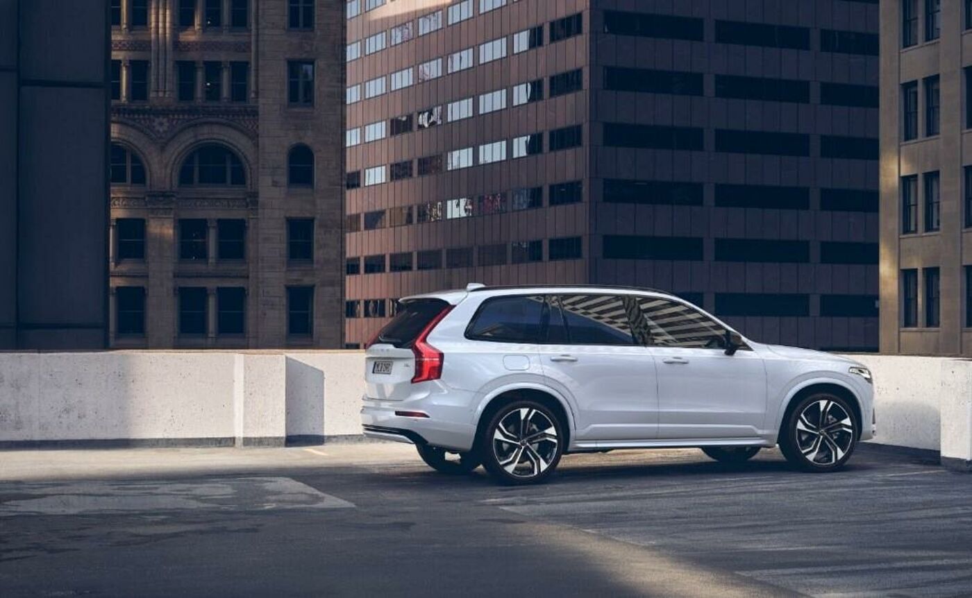Volvo  XC90 Ultra, T8 AWD Plug-in hybrid, Electric/Petrol, Dark, 7 Seats