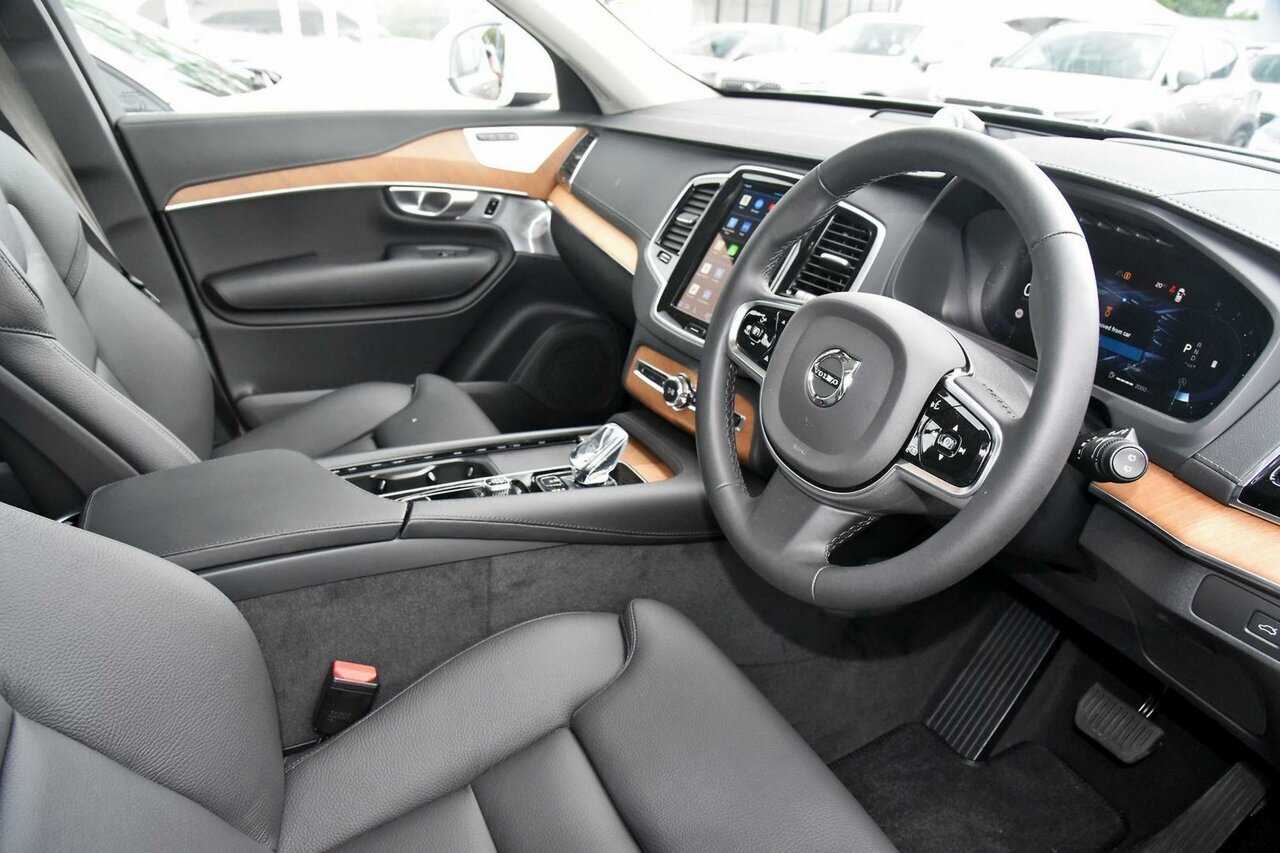 Volvo  XC90 Ultimate, B5 AWD Mild hybrid, Petrol, Bright, 7 Seats