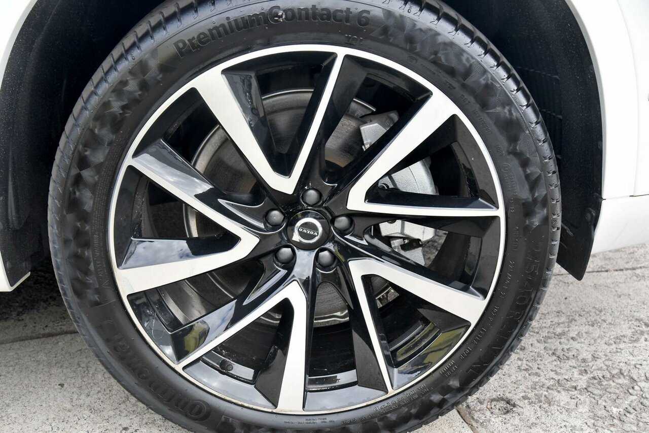 Volvo  XC90 Ultimate, B5 AWD Mild hybrid, Petrol, Bright, 7 Seats
