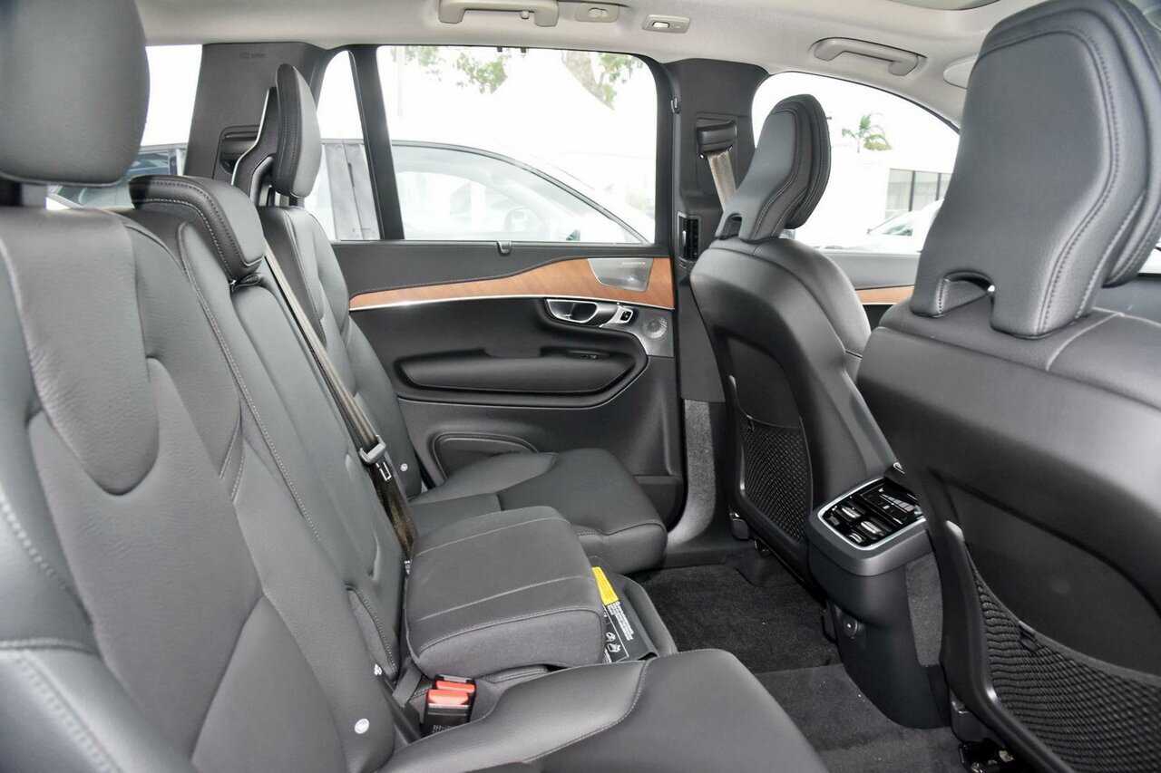 Volvo  XC90 Ultimate, B5 AWD Mild hybrid, Petrol, Bright, 7 Seats