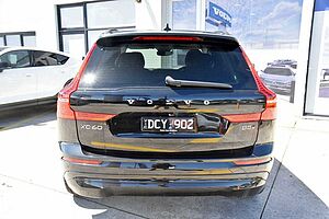 Volvo  XC60 Plus, B5 Mild Hybrid, Petrol